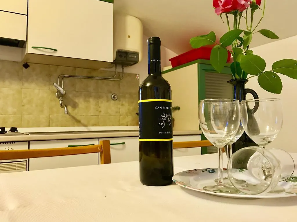 Apartments Vito PUY