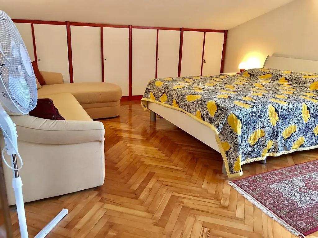 Apartments Vito Πούλα