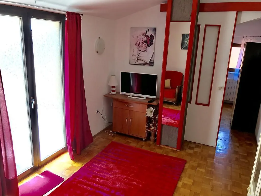 Apartments Vito PUY