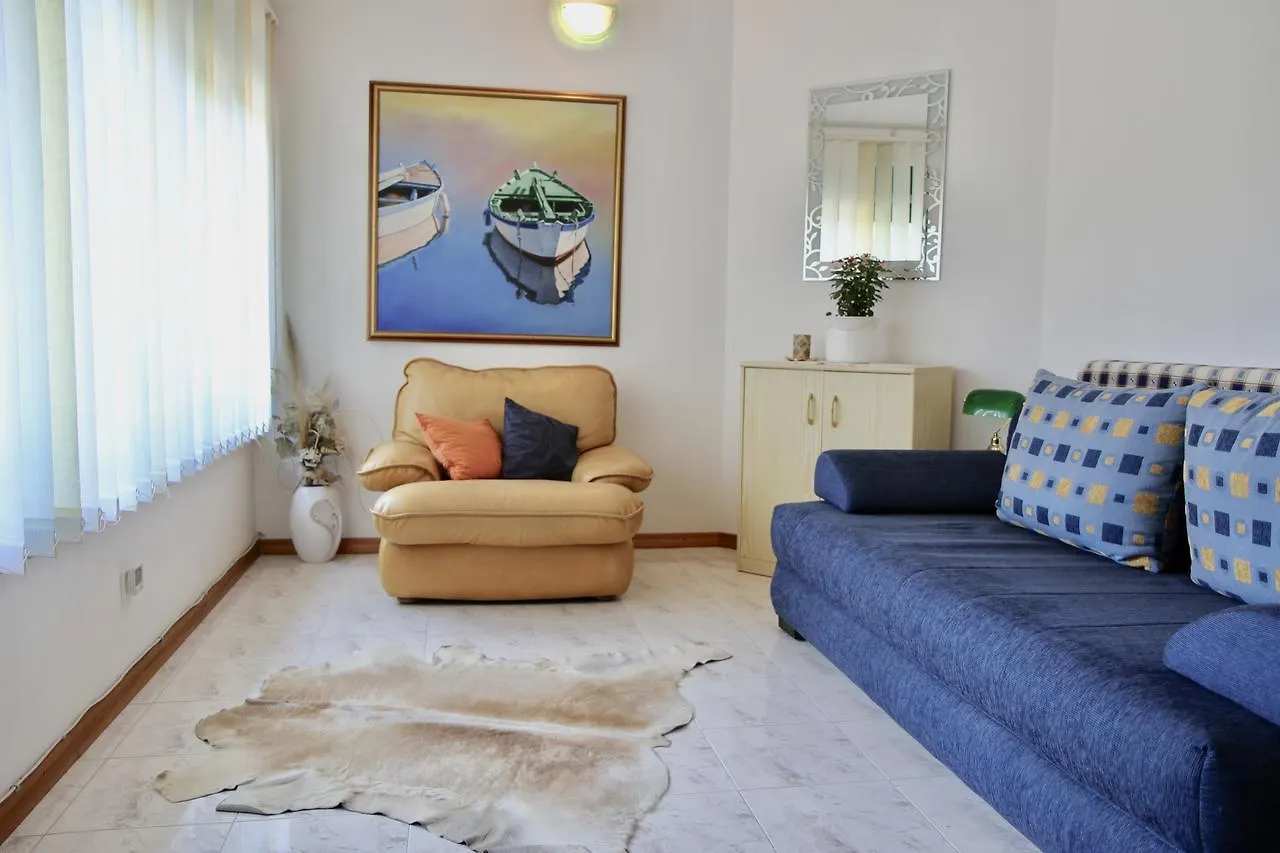 Apartments Vito PUY