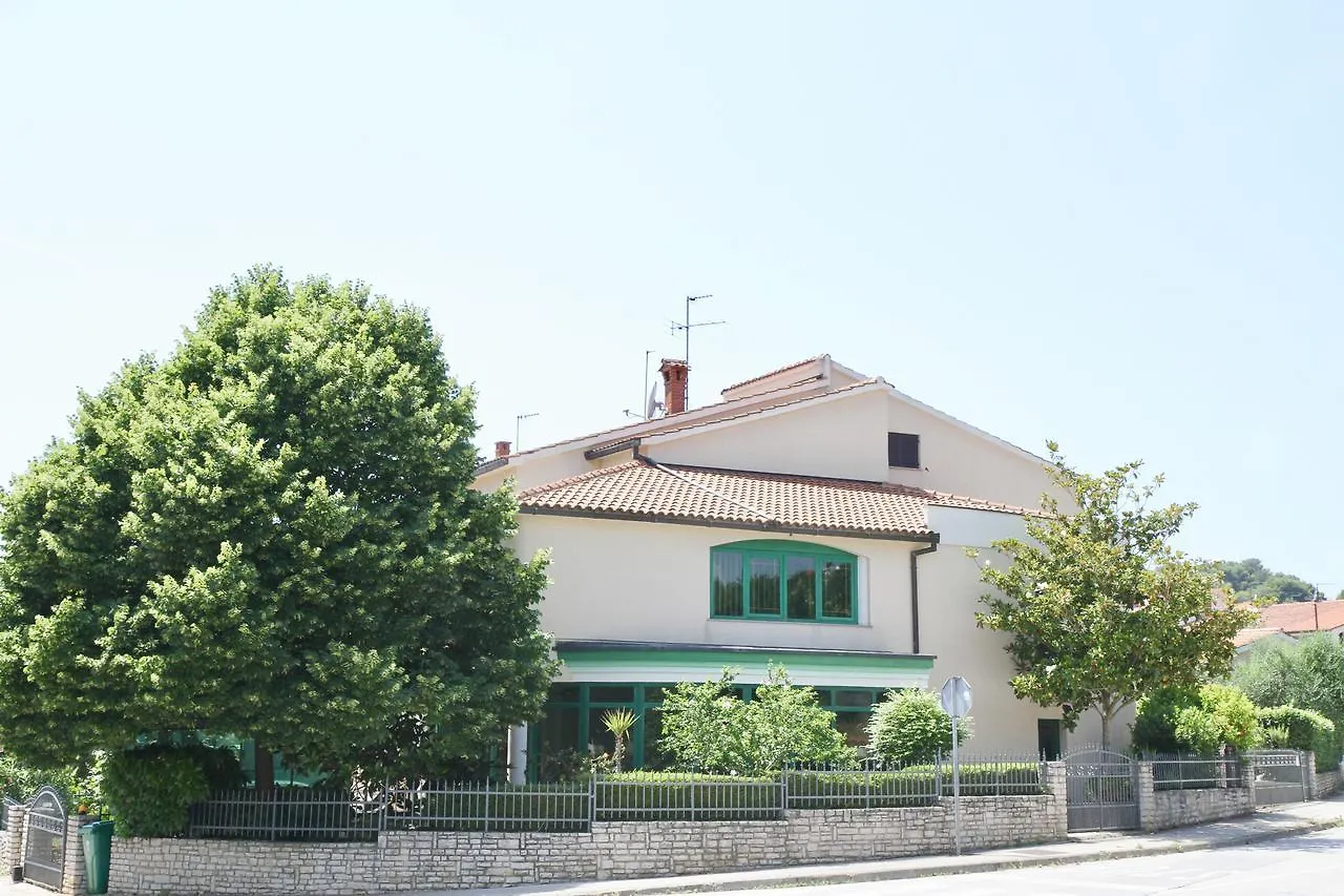 Apartments Vito PUY Croácia
