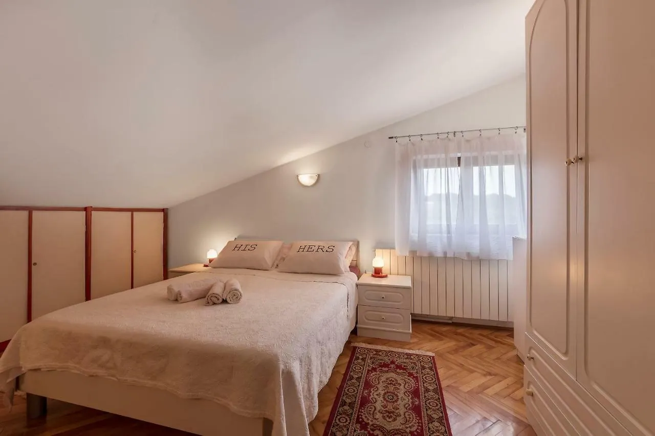 Apartments Vito PUY  Pula