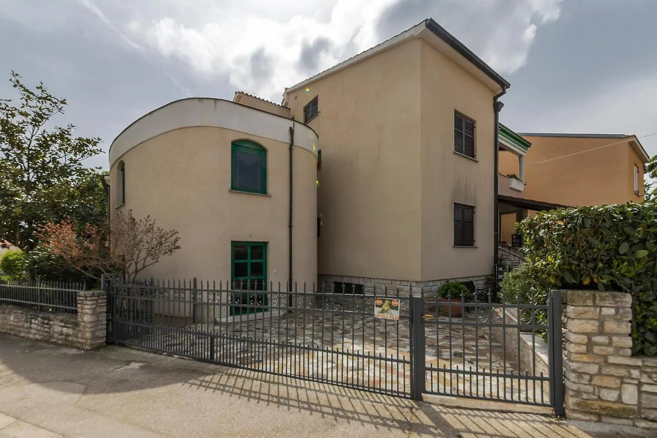 Apartments Vito PUY  Pula