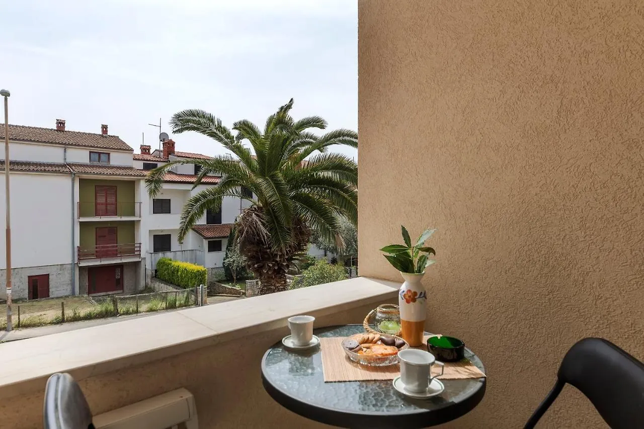Apartments Vito PUY